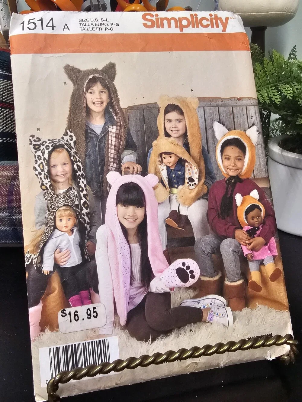 Simplicity Sewing Pattern 1514 - Picture 1 of 4